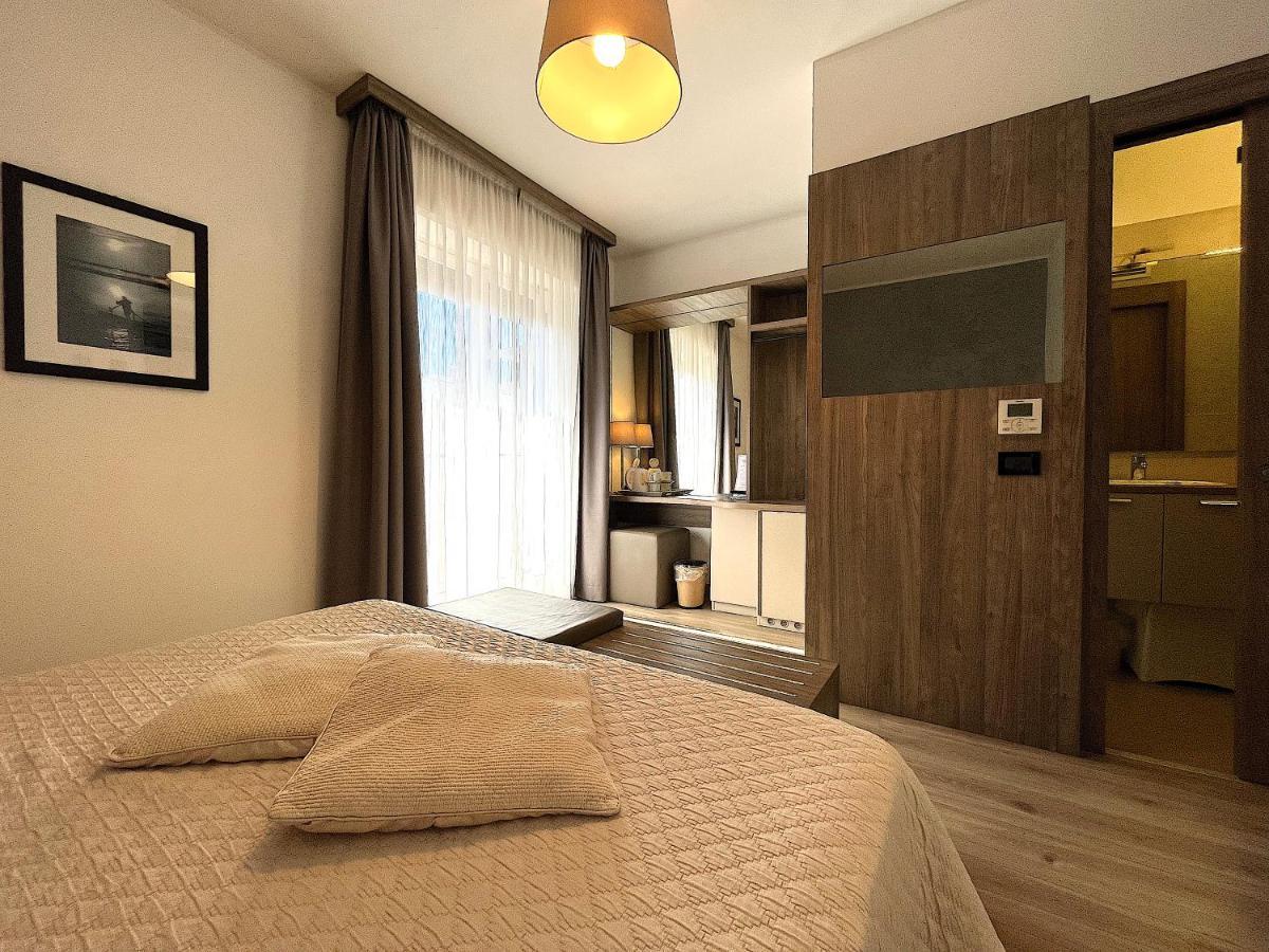 Hotel Regina Градо Екстер'єр фото