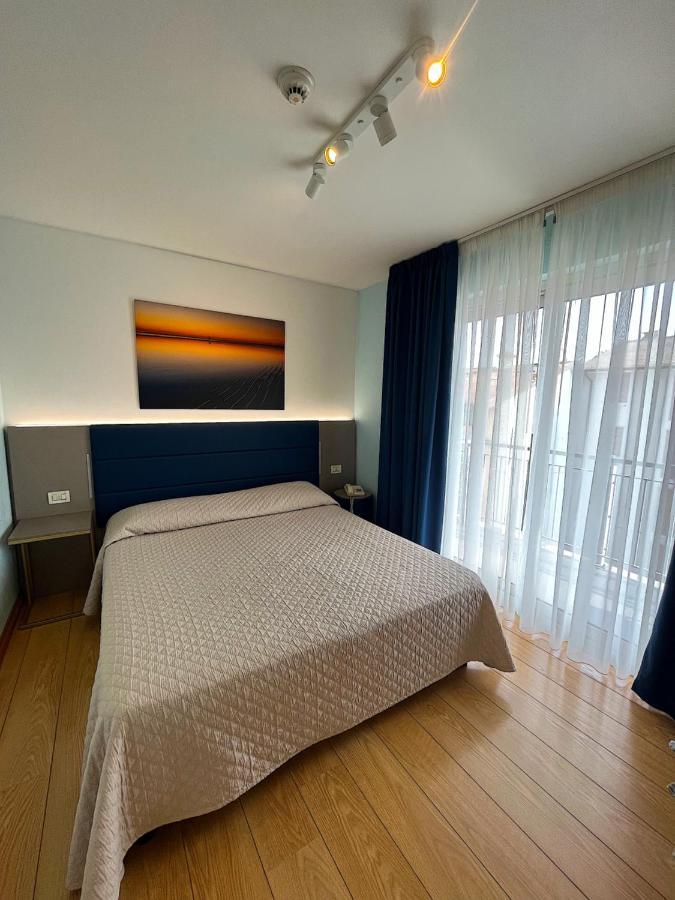 Hotel Regina Градо Екстер'єр фото