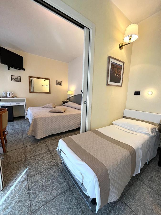 Hotel Regina Градо Екстер'єр фото