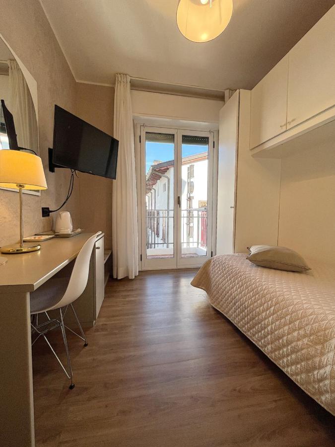 Hotel Regina Градо Екстер'єр фото