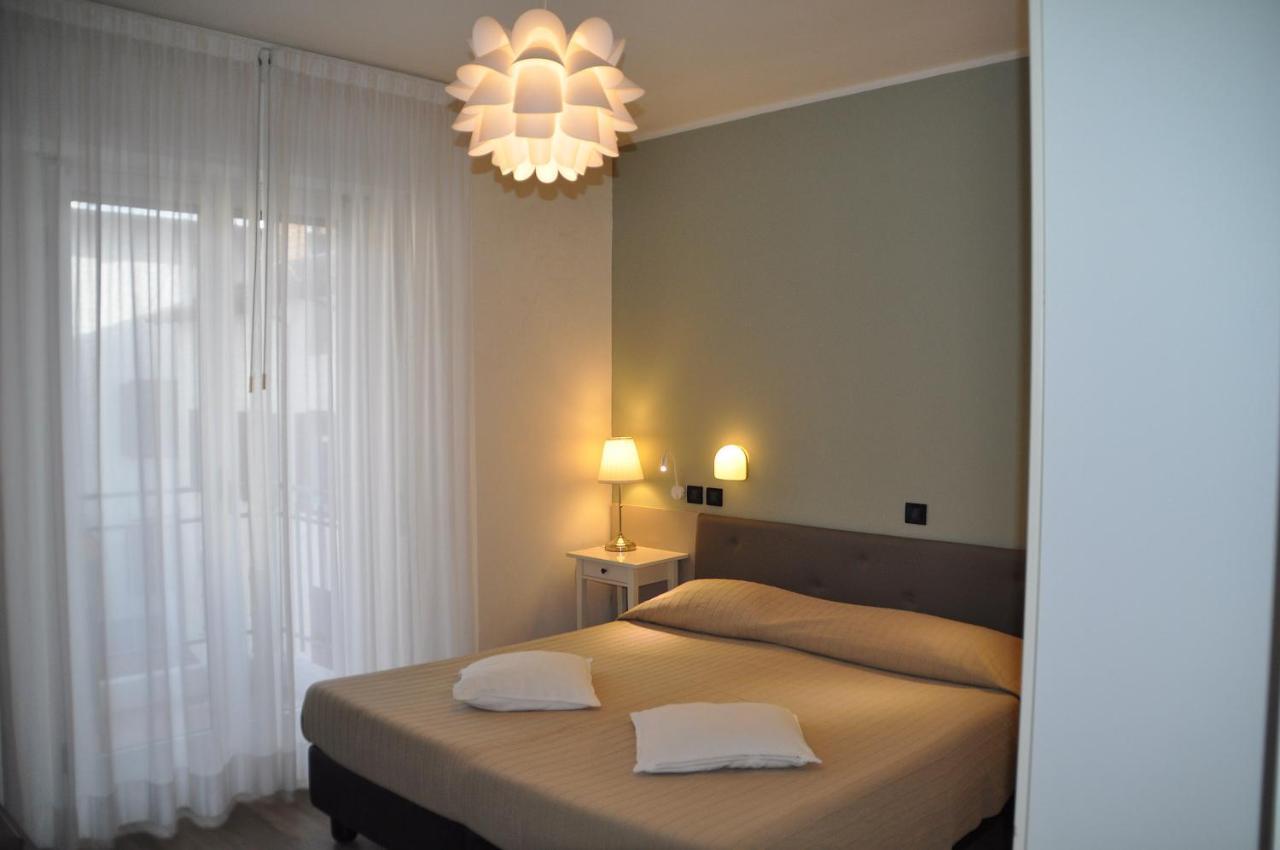 Hotel Regina Градо Екстер'єр фото